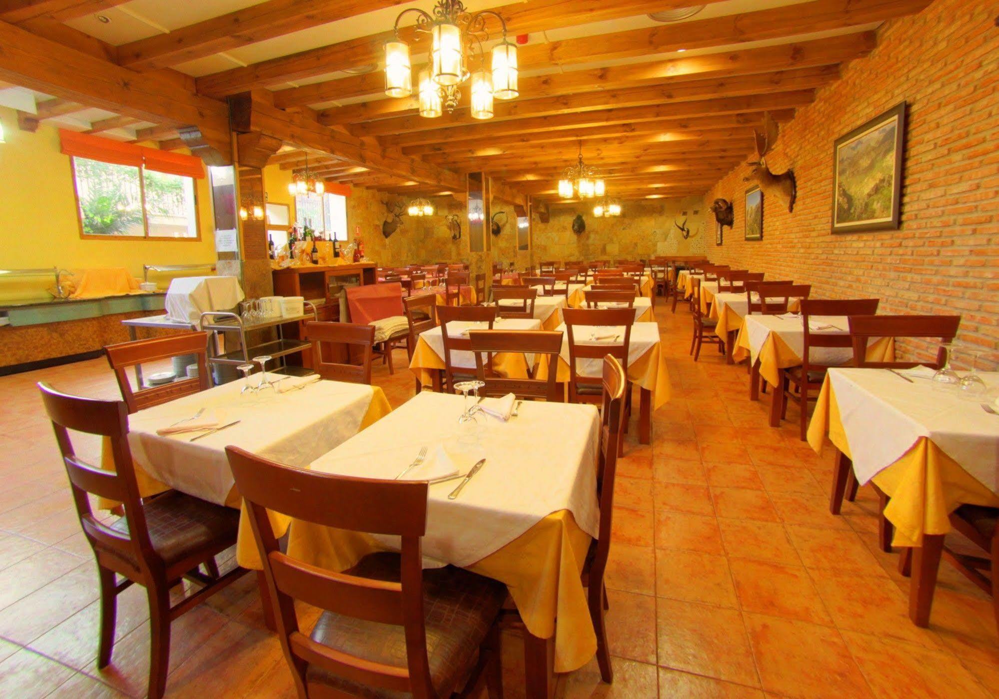 Hotel Balneario Parque De Cazorla Arroyo Frio Bagian luar foto