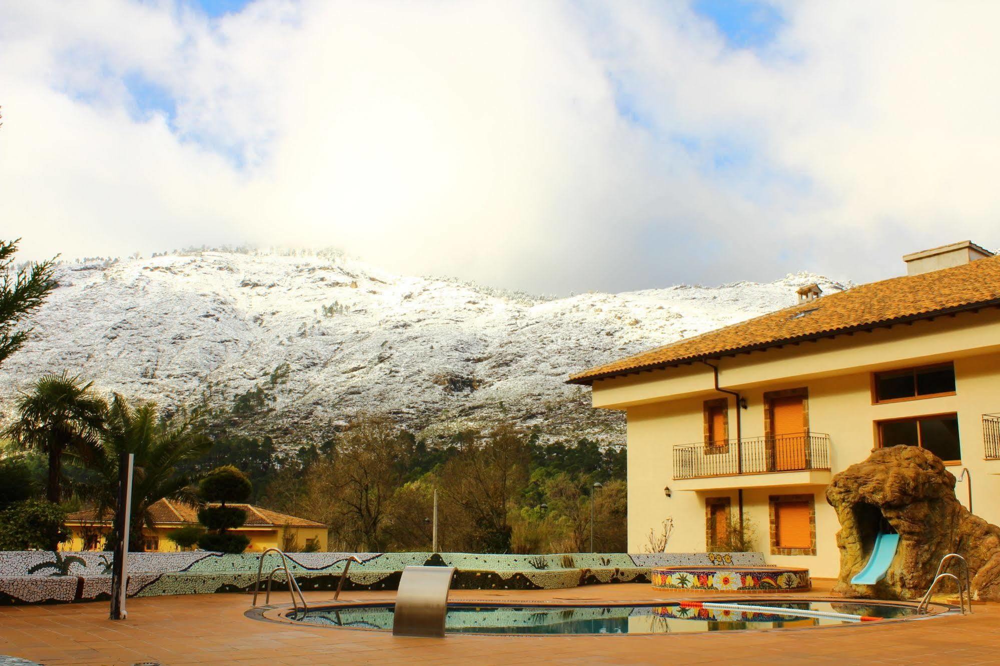 Hotel Balneario Parque De Cazorla Arroyo Frio Bagian luar foto